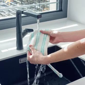 LEIFHEIT Keičiami mikropluošto šluostės 2 vnt. Regulus Aqua PowerVac Pro