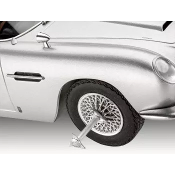 Revell James Bond Aston Martin DB5 Advent Calendar Model Kit 1:64