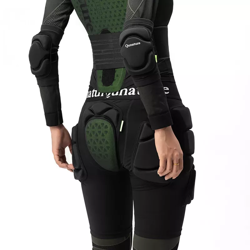 Qunature Ski Advanced XL klubų apsaugos - juodos