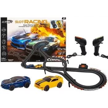 LEAN TOYS lenktynių trasa su 2 automobiliais ir pultais – Slot Cars