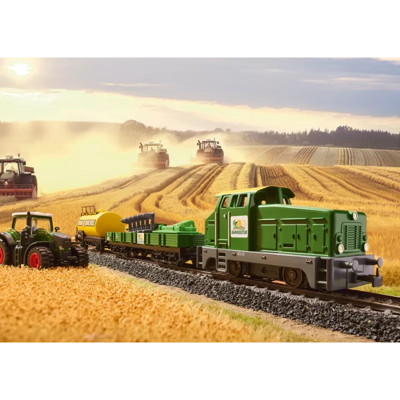 Märklin 29653 H0 Start Set Agriculture – skaitmeninis garvežys BR 81 su mfx+ garsu, Mobile Station 3, C-Track ovalas, vagonai su traktoriumi ir šieno rulonais