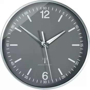 TFA Dostmann 60.3503 radijo bangomis valdomas aliumininis sieninis laikrodis, juodas