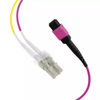 EFB Elektronik MPOF08LCOM4-10 MPO-PLUS (F) į LC magistralinis kabelis, OM4, 8 pluoštų, B tipo, LSZH, erika-violetinės spalvos, 10 m