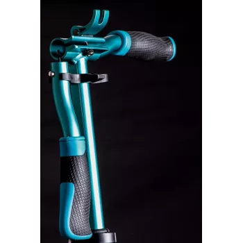 Six Degrees AU 514 paspirtukas – 230 mm priekinis / 215 mm galinis ratas, turkio spalvos