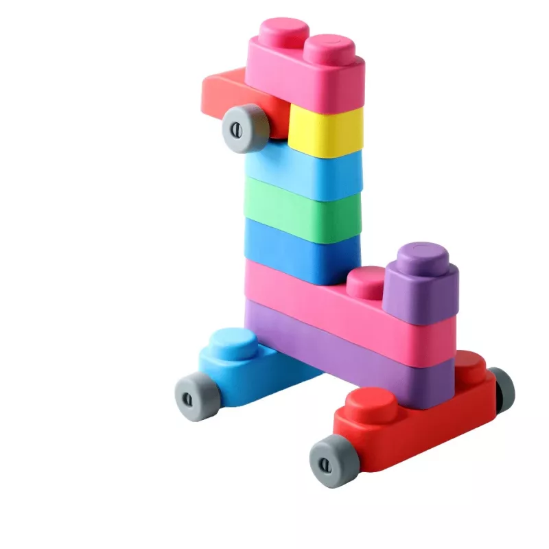 Gerardo's Toys GT3100 minkštų konstruktorių rinkinys su ratukais, 14 dalių (10 kaladėlių + 4 ratukų dalys)