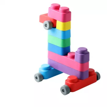 Gerardo's Toys minkštų konstravimo kaladėlių rinkinys su ratukais, 33 dalys (25 kaladėlės + 8 ratukų dalys)
