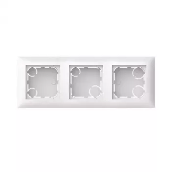 ABB Busch-balance SI paviršinio montavimo korpusas, 3 vietų, plokščio dizaino, studio white 2TKA00005516