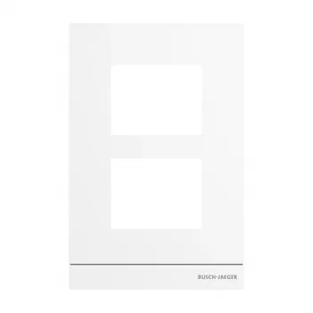 Busch-Jaeger centrinė plokštė audio jungties dėžutei, 1/2 modulio, studijų balta 2TMA220160W0007