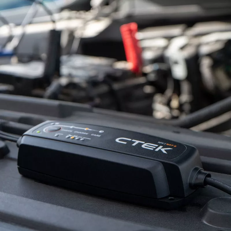 CTEK NXT 5 12V 5A automatinis akumuliatorių įkroviklis švino-rūgštiniams ir ličio akumuliatoriams 40-659