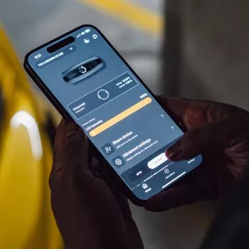 CTEK CS ONE Gen.2 40-701 12V 8A išmanusis akumuliatoriaus įkroviklis su Wi-Fi ir Bluetooth