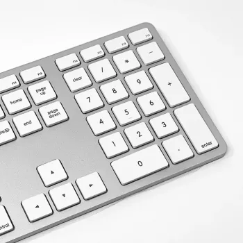 Matias USB-C laidinė klaviatūra Mac kompiuteriui - sidabrinė - U.S. versija (FK316CS)