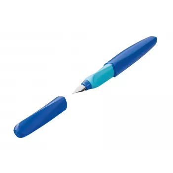 Pelikan Twist P457 plunksnakotis tamsiai mėlynas su smailiu (F) plieniniu plunksnu 814751