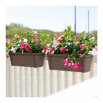 STEFANPLAST balkono rinkinys su automatine laistymo sistema ir metaliniu laikikliu 50x18x17cm rudos spalvos