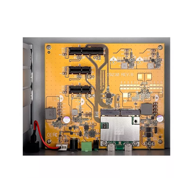 EXSYS Thunderbolt 3 / USB 4 į 3x PCIe plėtimo dėžė trumpoms plokštėms (EX-1019)