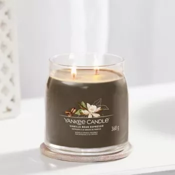 Yankee Candle Vanilla Bean Espresso vidutinė kvapni žvakė (1701388E)
