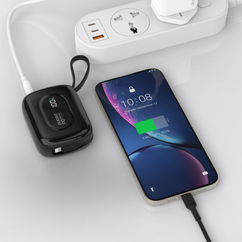 Dudao K32 nešiojamas įkroviklis 22.5W 10000 mAh su įmontuotais USB-C/Lightning kabeliais - juodas