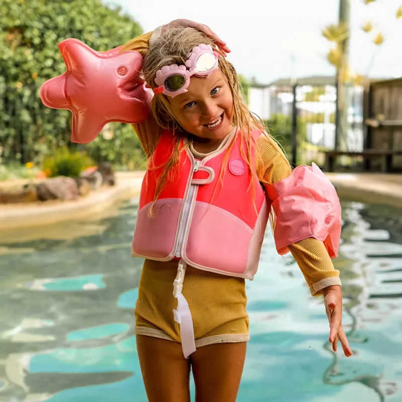 Sunnylife plaukiojimo liemenė (2-3 metų) – Melody the Mermaid Neon Strawberry