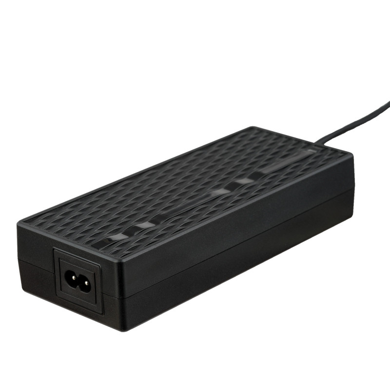 Akyga AK-EV-05 elektrinio dviračio įkroviklis 48 V akumuliatoriams, 54,6 V / 2 A, 110 W, GX16 12 mm lizdas, 1 m