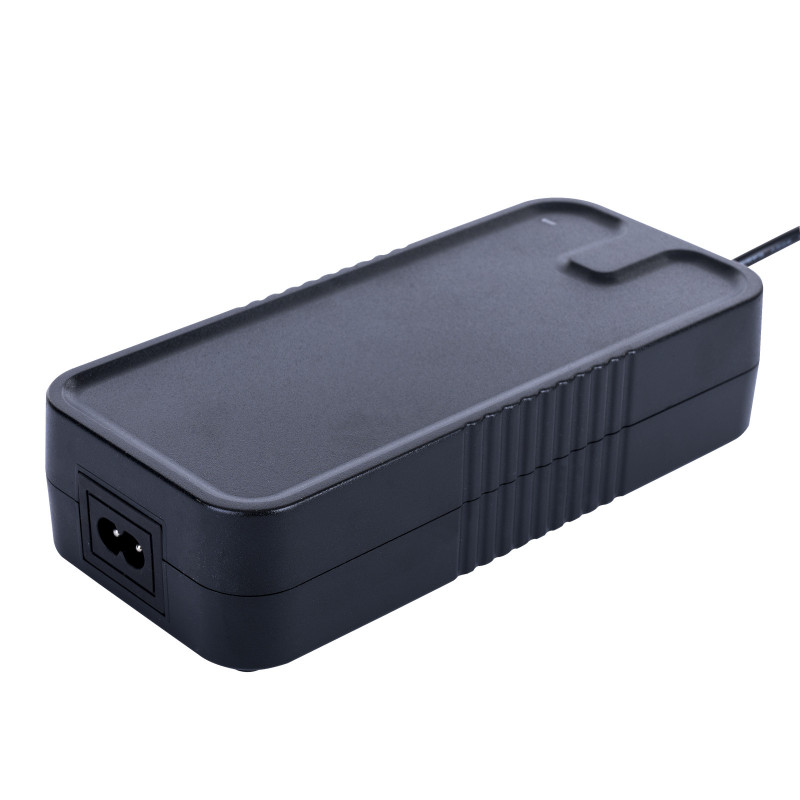 Akyga AK-EV-13 įkroviklis 36 V elektriniams dviračiams, 42 V / 4 A 168 W, 3 kontaktų XLR (M), 1 m
