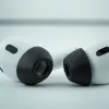 Comply MAX ausinių kamštukai, skirti AirPods Pro, juodi, L dydžio