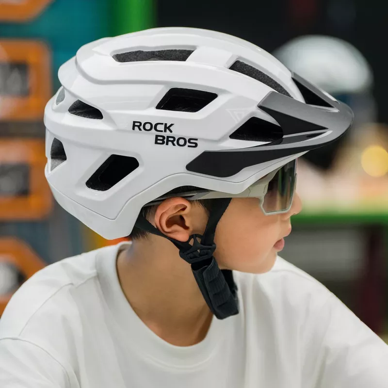 Rockbros LK-67 jaunimo dviračių šalmas su nuimamu skydeliu, 54-58 cm, baltas