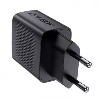 ACEFAST A82 GaN USB-C PD 20W sieninis įkroviklis – juodas