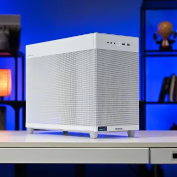 Actina PC AMD Ryzen 7 8700F 32 GB DDR5-SDRAM 1 TB SSD AMD Radeon RX 9070 XT Mini Tower White