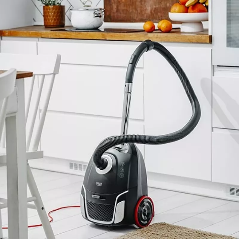 Adler AD 7054 belaidis dulkių siurblys 2200 W su HEPA filtru, 1,5 L dulkėms, teleskopiniu metaliniu vamzdžiu, juodas/sidabrinis