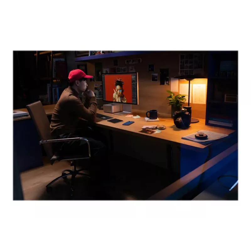 Apple Studio Display 27 colų 5K Retina monitorius, standartinis stiklas, sidabrinis, su pakreipiamu stovu