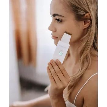 Beautifly Peeling Scrub Mini – Ultragarsinis kavitacinis veido valiklis su EMS mikro srove, balta su rožiniu auksu