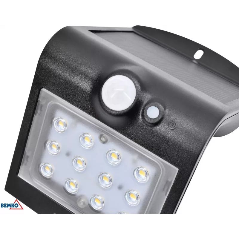 BEMKO TRINGO saulės energija varomas LED prožektorius 1.5W 220lm 4000K IP65 juodas su PIR jutikliu C83-SOT-001BL-PIR