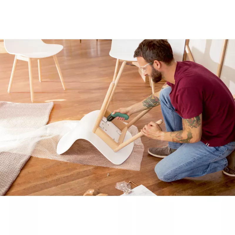 Bosch IXO 5 belaidis atsuktuvas su 32 dalių antgalių rinkiniu, 3,6V Li-Ion 1.5Ah, žalia/juoda