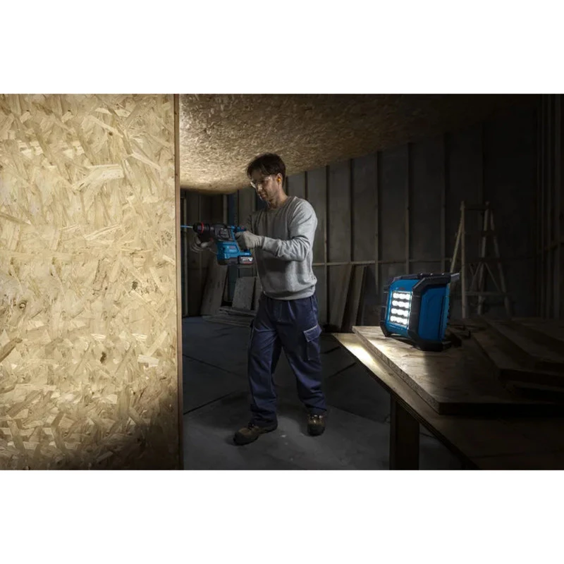 Bosch Professional GLI 18V-1500 belaidis darbinis žibintas (Mėlyna/Juoda, be akumuliatoriaus)