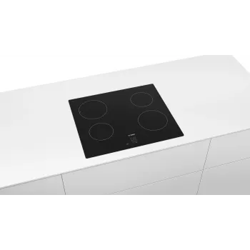 Bosch Serie 2 PUG61RAA5E 60 cm indukcinė kaitlentė su 4 kaitinimo zonomis, jutiklinis valdymas, PowerBoost, juoda