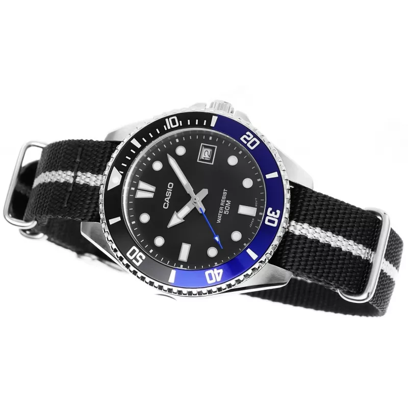 Casio MDV-10C-1A2VEF Vyriškas Nardymo Laikrodis Juodas Nerūdijantis Plienas Derva