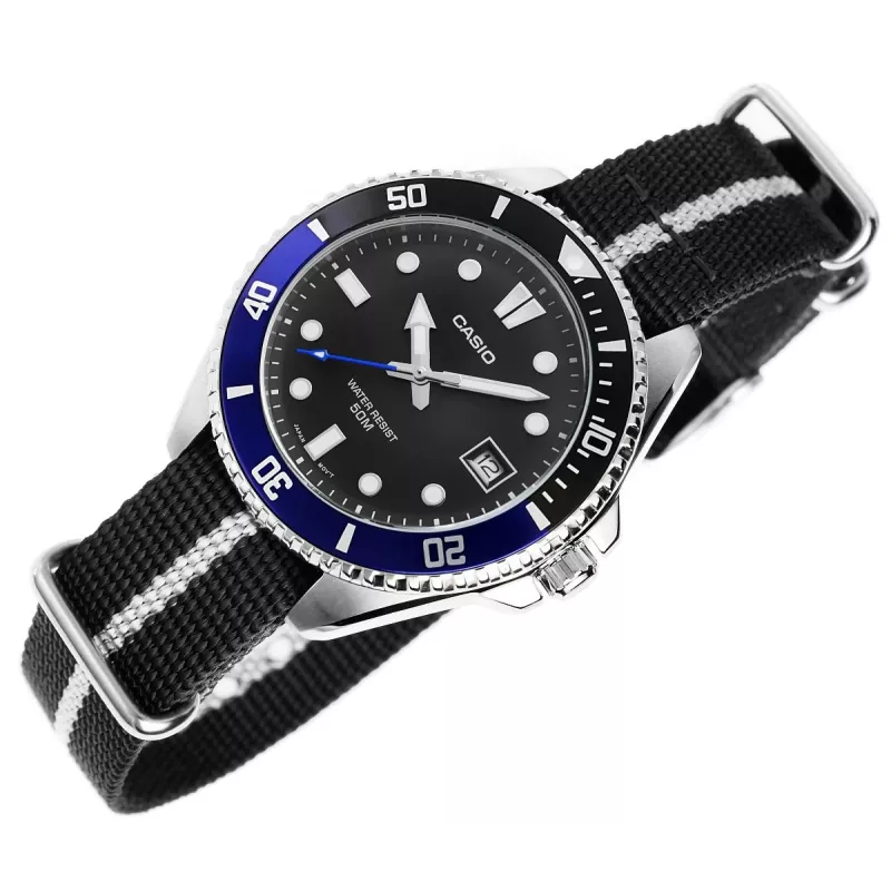 Casio MDV-10C-1A2VEF Vyriškas Nardymo Laikrodis Juodas Nerūdijantis Plienas Derva