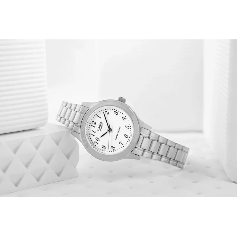 CASIO Moteriškas Analoginis Kvarcinis Laikrodis LTP-1128A-7B 33mm Sidabrinis Ciferblatas Nerūdijantis Plienas