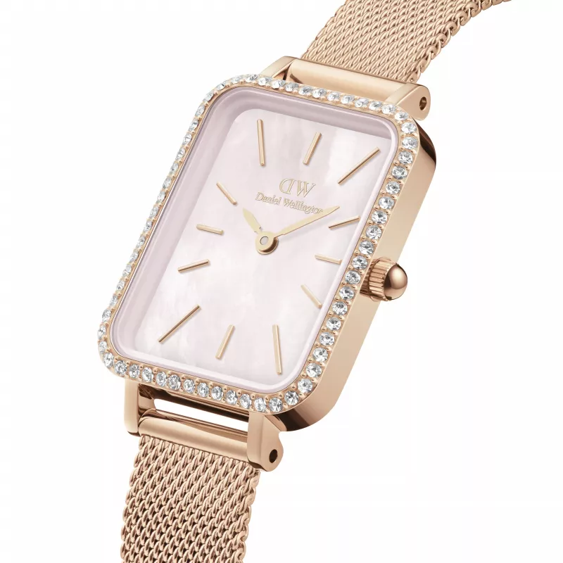 DANIEL WELLINGTON Quadro moteriškas laikrodis DW00100669 – 20 mm rožinio aukso spalvos korpusas, juodas odinis dirželis