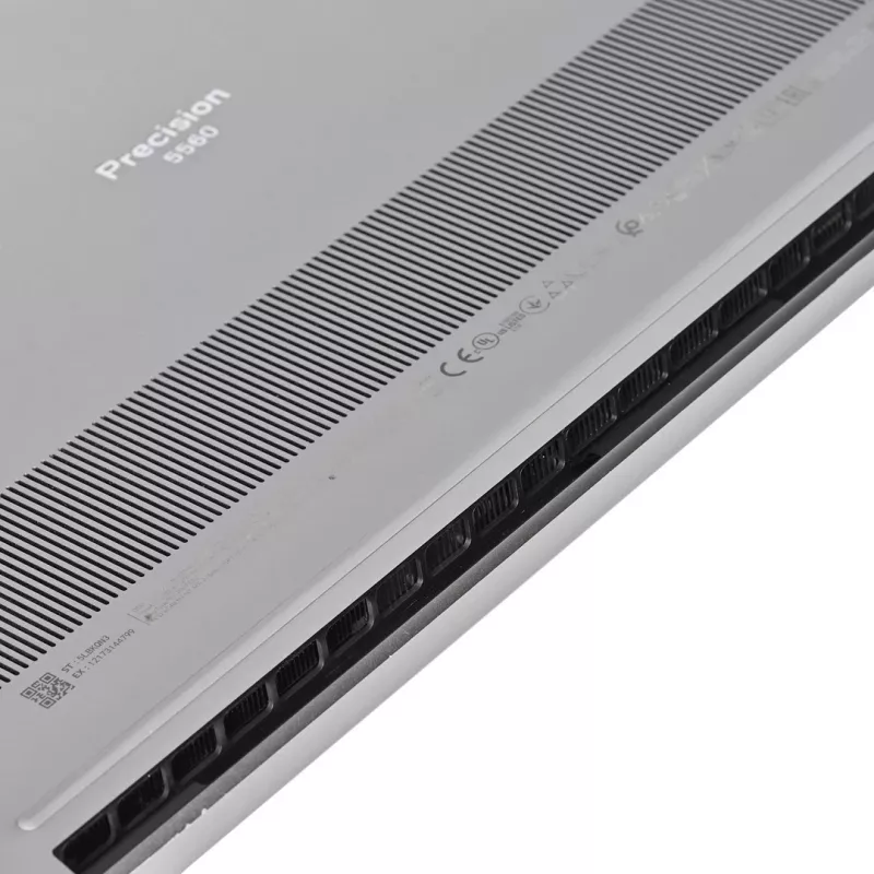 DELL Precision 5560 i7-11850H 32GB 512GB SSD 15,6 colio FHD NVIDIA T1200 US QWERTY Win11 Pro (naudotas)