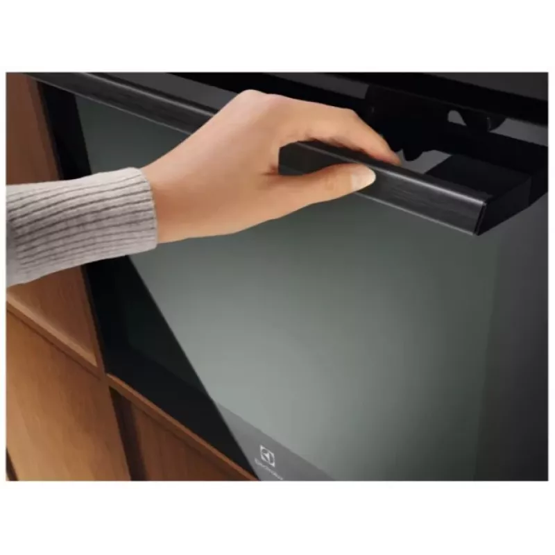 Elektrolux EOF7P86H3 įmontuojama elektrinė orkaitė 71L su pirolitiniu valymu, SenseCook ir SteamBake | ITwork.lt