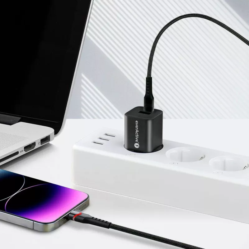 everActive CBB-1CIR USB-C į Lightning RGB LED laidas 1 m, 27 W PD, juodas