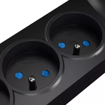 GETFORT apsauginis ilgintuvas 5P-1.5M-B-USB, 5 lizdai, 2 USB, 1,5 m, juodas