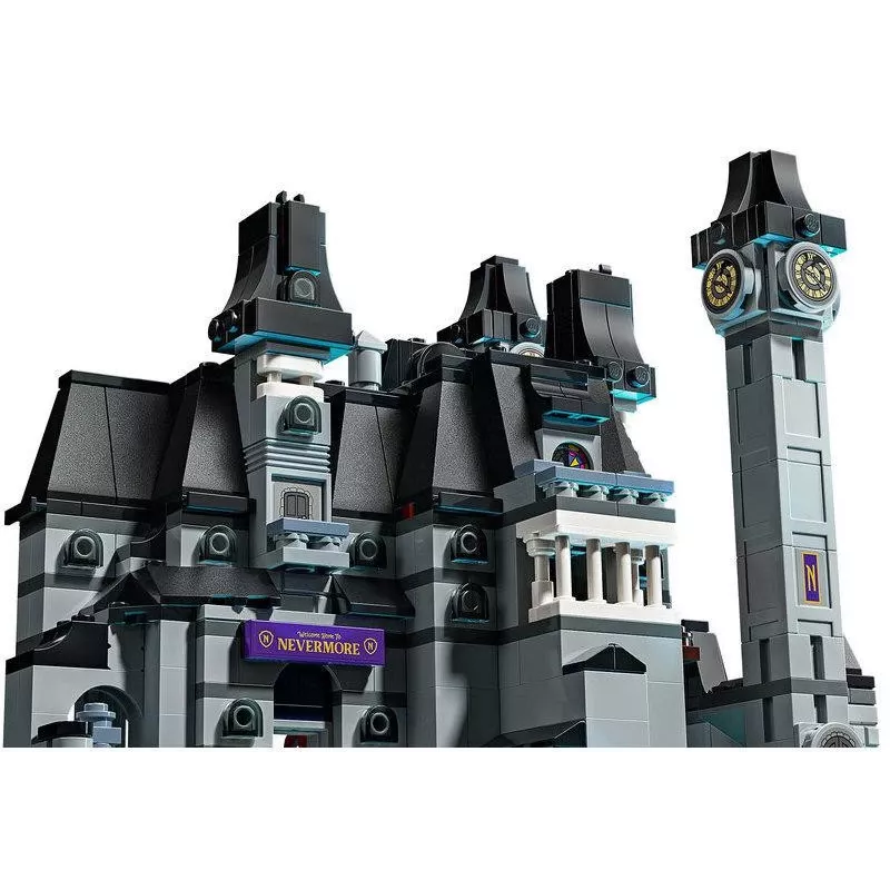 LEGO Wednesday Morticia's Cottage (76786)