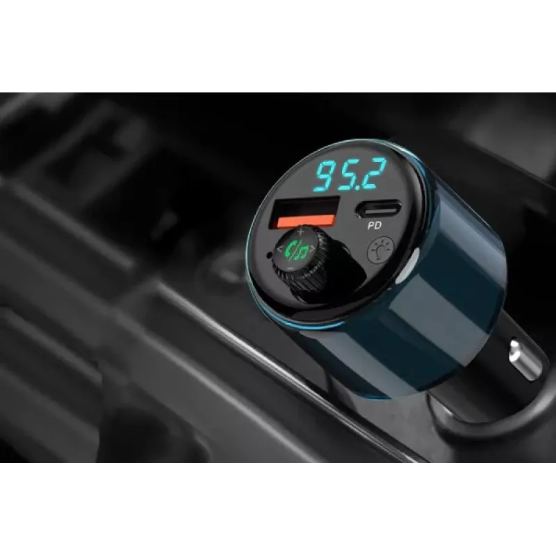 NAVITEL BHF05 MAX Daugiafunkcis FM siųstuvas su Bluetooth 5.0, USB jungtimi, laisvų rankų įranga, LED ekranu, QC3.0 greituoju įkrovimu