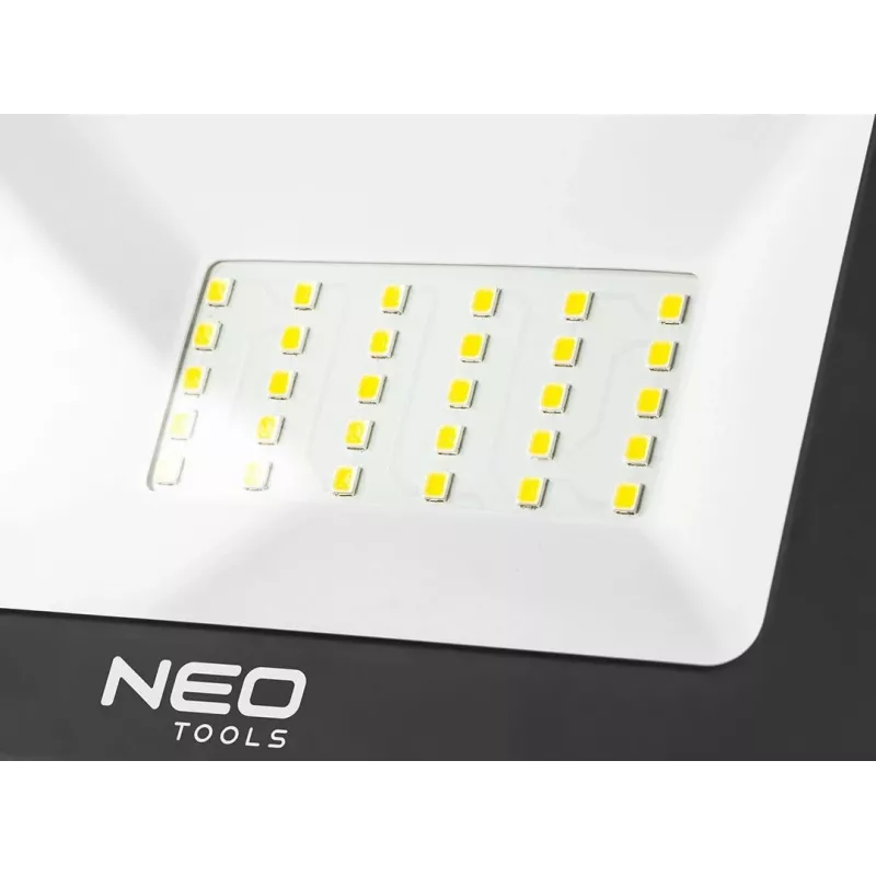 NEO TOOLS 99-063 20W COB LED įkraunamas prožektorius 1800lm IP65 su Power Bank