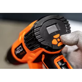 NEO TOOLS 04-710 karšto oro pūtiklis 2000W su LCD ekranu, 50°C ir 70-600°C, 4 antgaliai, grandiklis, dėklas
