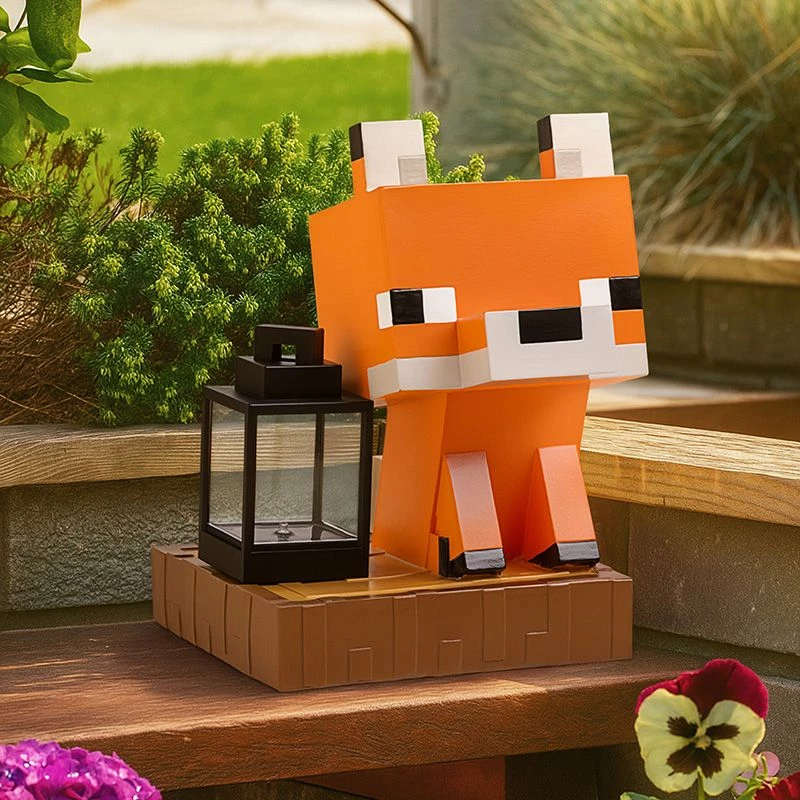 Paladone Minecraft Fox Solar Light – Saulės energija varomas dekoratyvinis LED šviestuvas su prieblandos davikliu