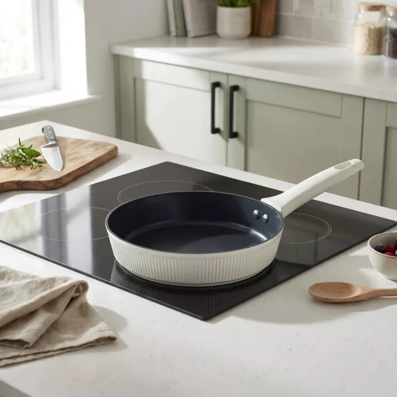 Russell Hobbs RH03862C Cote 28 cm keptuvė, kreminės spalvos