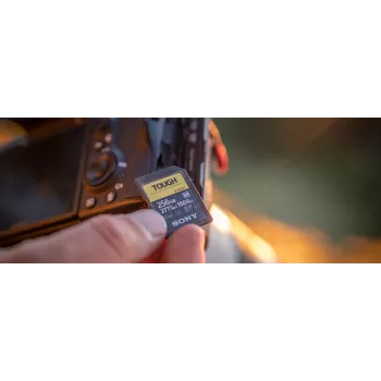 Sony SF-M256T TOUGH UHS-II SDXC atminties kortelė 256GB V60 U3 277MB/s skaitymas 150MB/s rašymas, atspari vandeniui, dulkėms ir smūgiams