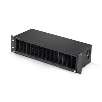StarTech.com 15-Slot Media Chassis su 4-Bay SATA RAID Storage, USB 3.0, TAA Compliant